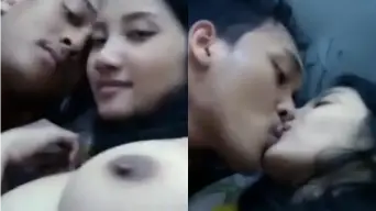 UGM Cantik Pacaran Mesum di Kamar Video by TXXX UGM Cantik Pacaran Mesum di Kamar Video by TXXX