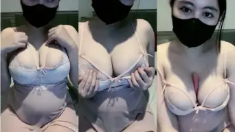 Mbak Imey Tobrut Mainin Dildo Mango Video by PornOne