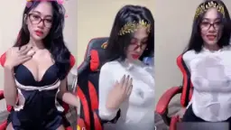 Una Live Pamer Belahan Toket Gede Video by xHamster Una Live Pamer Belahan Toket Gede Video by xHamster